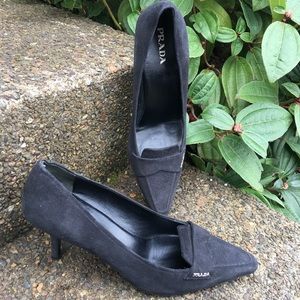 PRADA Classic Black Heels w Logo 10